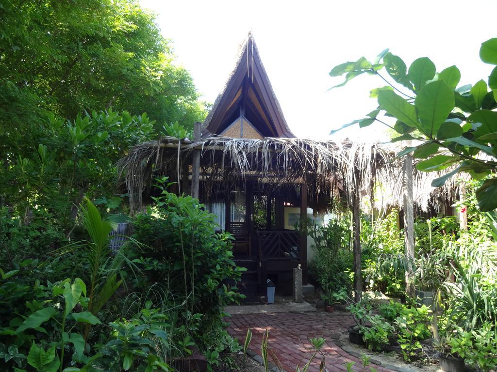Ana Warung & Bungalows Гілі-Мено Екстер'єр фото